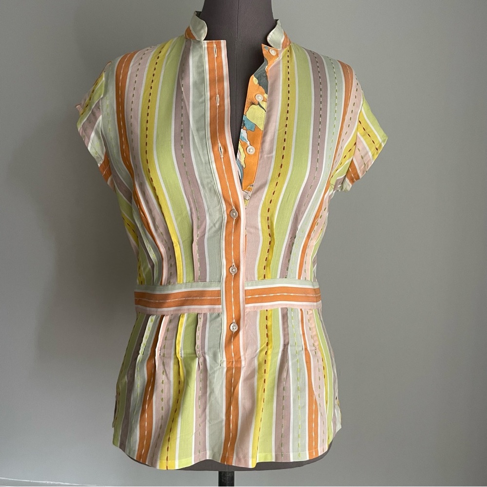 Robert Graham cap sleeved striped button up top